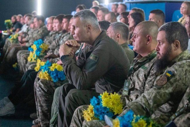 Кличко на Першому Київському Форумі ветеранів розповів про створення реабілітаційного центру для військових