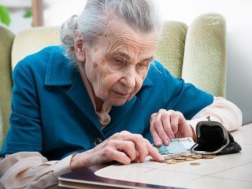  «Йдіть працюйте далі, поки не заробите», - заявив міністр про пенсії