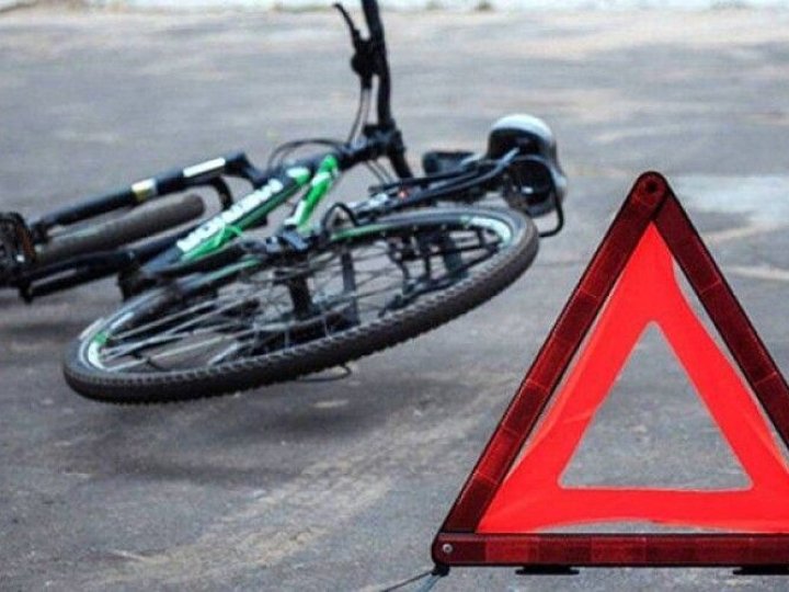 На Волині 21-річний водій автівки збив велосипедистку