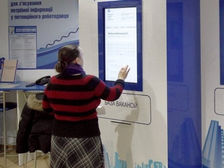 На Волині водієві готові платити більше, ніж спецпризначенцю