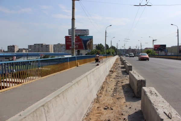 Триває ремонт шляхопроводу на проспекті Перемоги. ФОТО