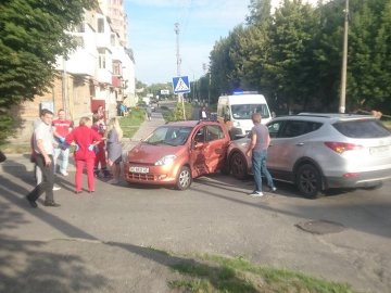 У Луцьку зіткнулися два автомобілі. ФОТО