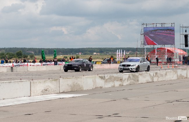 У Луцьку відбулися видовищні авто- і мотогонки. ФОТОРЕПОРТАЖ