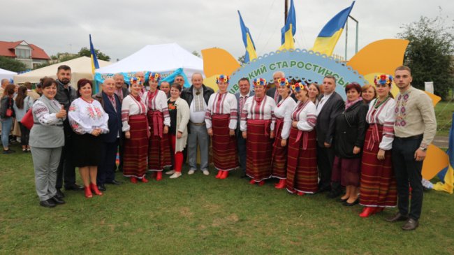 Масові гуляння та концерт: у Підгайцях масштабно відсвяткували День громади. ФОТО