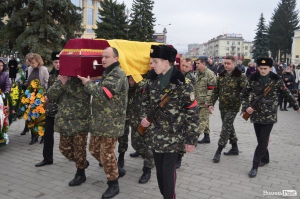 У Луцьку прощалися із двома загиблими бійцями АТО. ФОТО