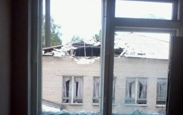 У Слов'янську люди живуть в бомбосховищах. ФОТО. ВІДЕО