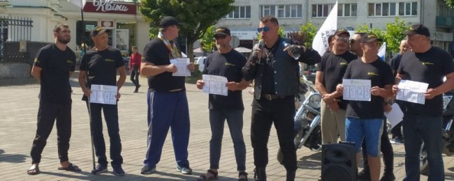 У Луцьку побували учасники всеукраїнського християнського автопробігу проти наркотиків