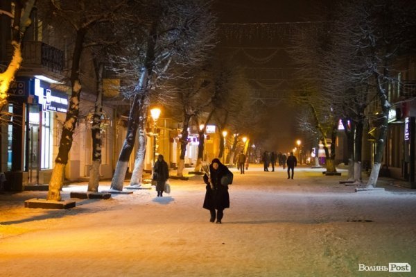 У Луцьк прийшла справжня зима. ФОТО