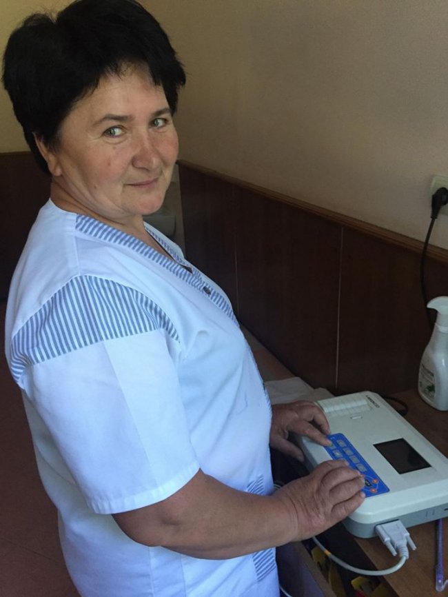 Важко пережити смерть пацієнтів, –  луцька медсестра з 37-річним стажем