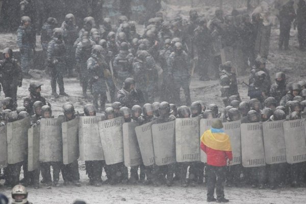 Протистояння на Грушевського: центр Києва у попелі і вогні. ФОТО