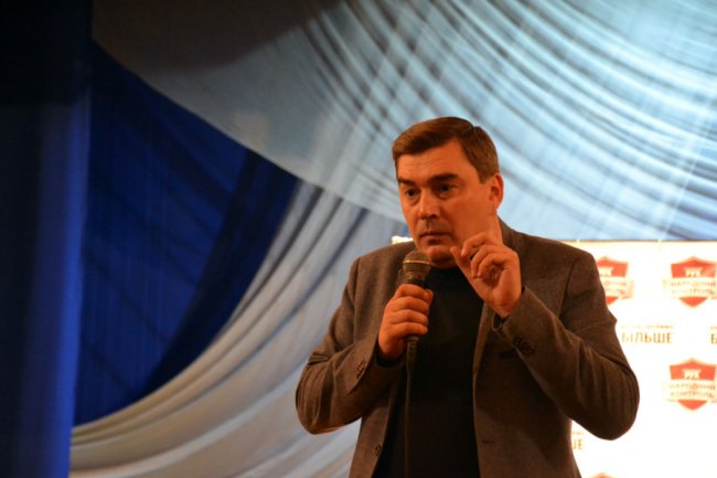 Пенсії, олігархи та медична реформа: про що Добродомов говорив у Луцьку*