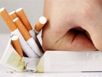 Куріння вбиває: 31 травня – всесвітній день без тютюну, українців закликають до здорового способу життя