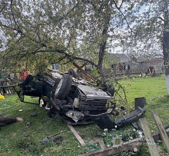 На Волині перекинулось авто: 18-річний пасажир в реанімації, водій був п'яний