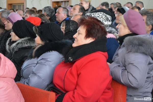 У Луцьку «розбиралися» з директором «Електротермометрії». ФОТО