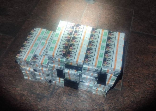 У вантажному потязі на Волині знайшли контрабандні цигарки