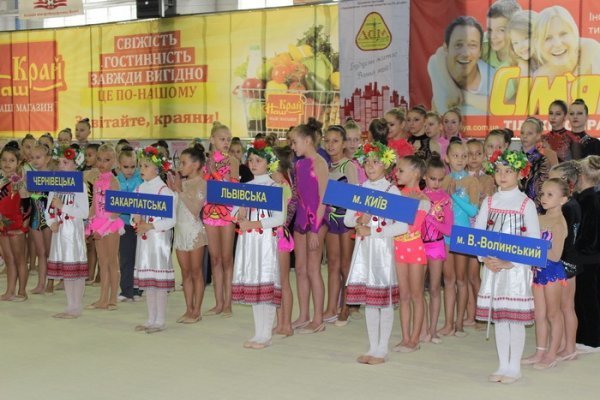 У Луцьку побувала відома гімнастка. ФОТО