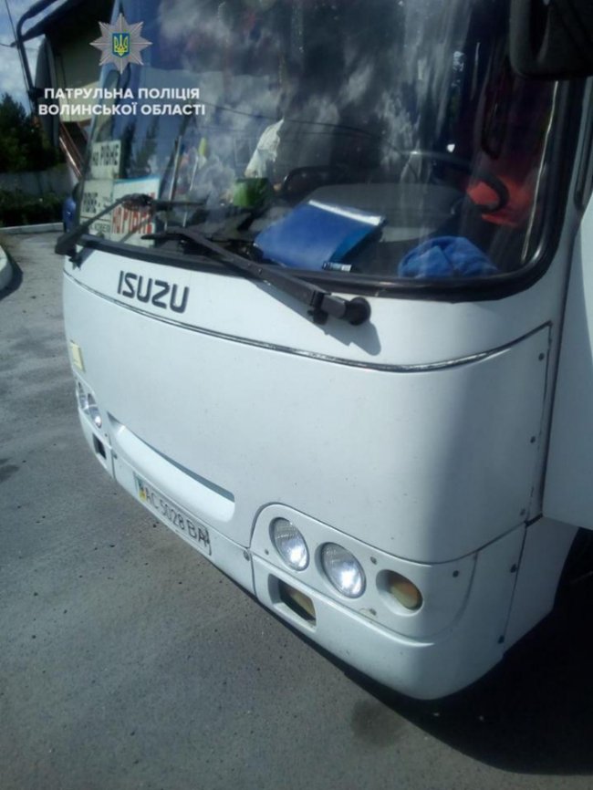 Відхиляються від маршруту і їздять на зламках: на Волині й далі перевіряють автобуси. ФОТО