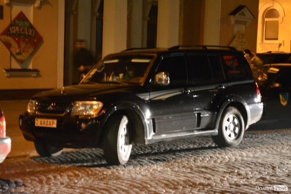 Самооборона під Луцькрадою чекає офіційних даних. ФОТО