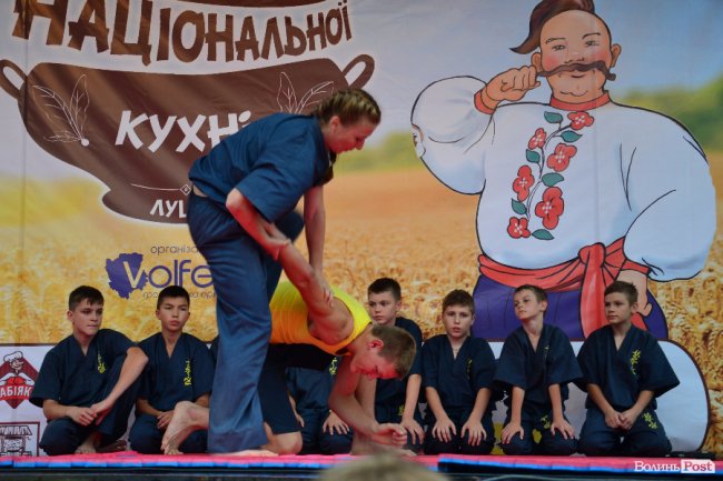 Пісні та вареники: у Луцьку відбувся фестиваль національної кухні. ФОТО