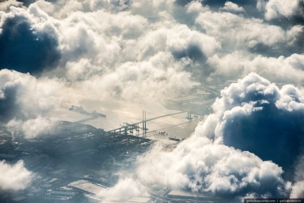 Лондон з-за хмар. ФОТО