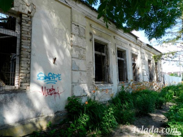 У Луцьку руйнується пам'ятка 18-го століття ФОТО