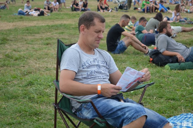 Не молоддю єдиною: як на «Бандерштаті» відпочивають «поважні» фестивальники. ФОТО 