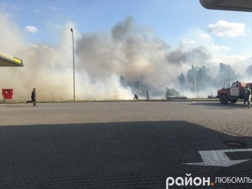 На Волині – пожежа біля заправки. ФОТО