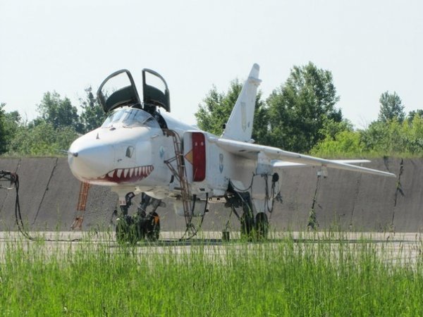 Луцьк авіаційний: літаки на військовому аеродромі. ФОТО