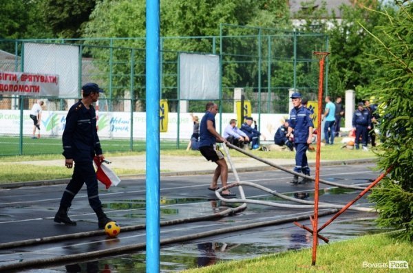 Найвправніші волинські рятувальники - з Луцька та Торчина. ФОТО