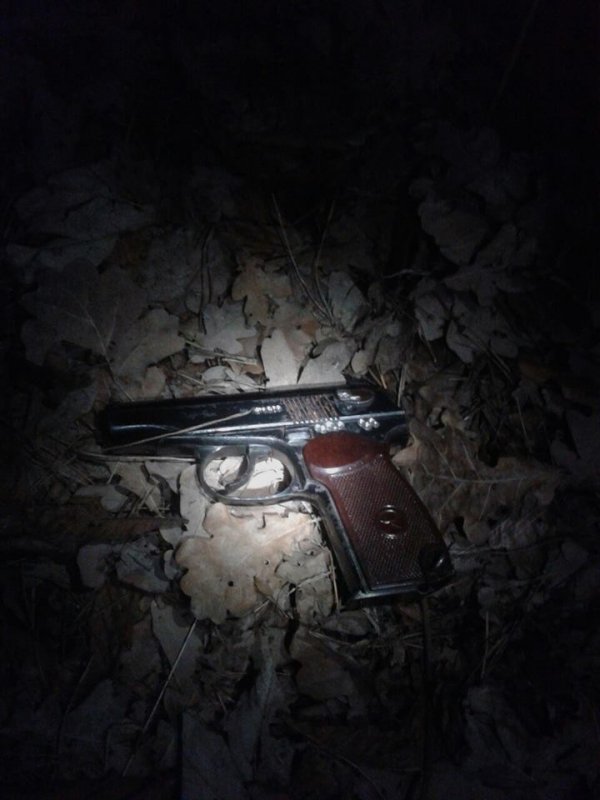 У Києві чоловік з балкона квартири стріляв по перехожих і поліцейських. ФОТО