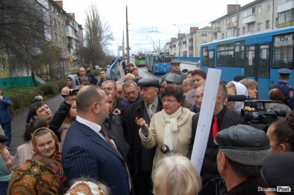 Бунт у Луцьку: як перекривали дорогу. ФОТО. ВІДЕО