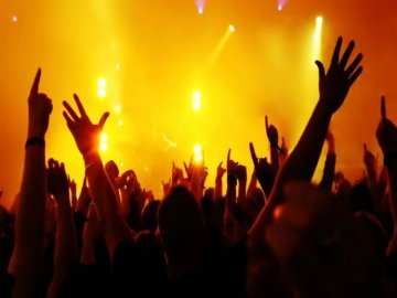 В Україні планують пом’якшити карантин для концертів й фестивалів влітку