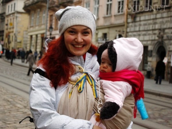 Акція немовлят на підтримку Євромайдану у Львові. ФОТО