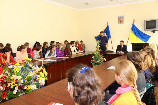 «Прагну, щоб мій син жив у новій Україні», – кандидат у народні депутати Роман Іванюк*