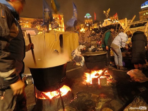 Майдан буденний. НОТАТКИ ОЧЕВИДЦЯ. ФОТО