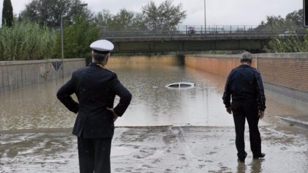 Сильна повінь накрила Італію: є жертви. ФОТО