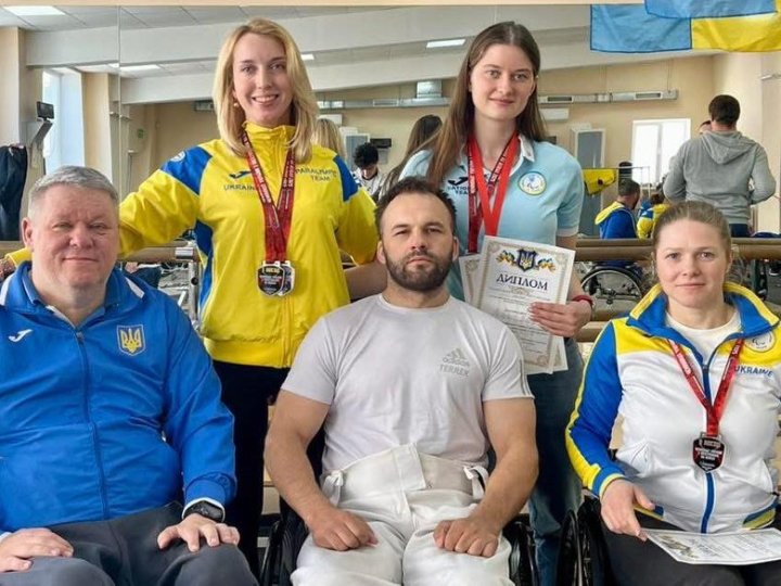 Двоє волинянок стали кандидатками у майстри спорту України з фехтування на візку