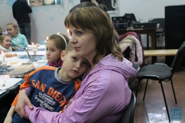 Маленьких нововолинців навчали мистетву писанкарства. ФОТО