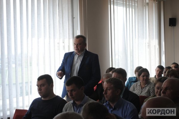 На Волині начальник виконавчої служби району розгромив будинок учасника АТО. ФОТО