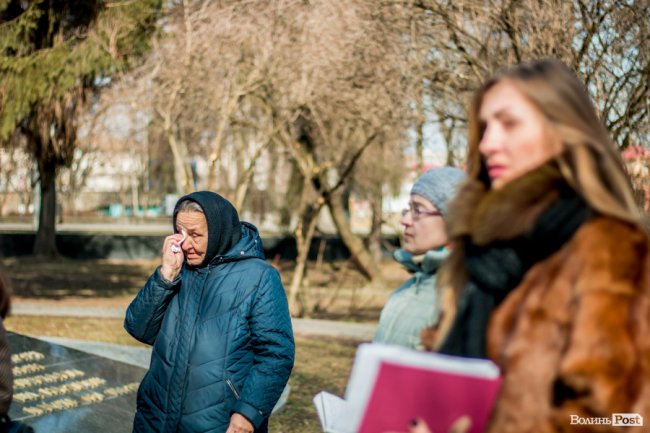 У Луцьку ходою і молитвами вшанували мужність та героїзм добровольців. ФОТО