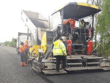 Показали, як ремонтують частину автошляху Київ – Ковель – Ягодин. ФОТО