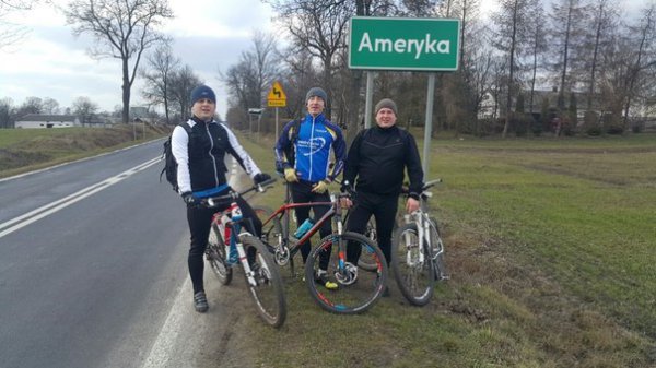 Недільна веломандрівка до Польщі нововолинських аматорів. ФОТО