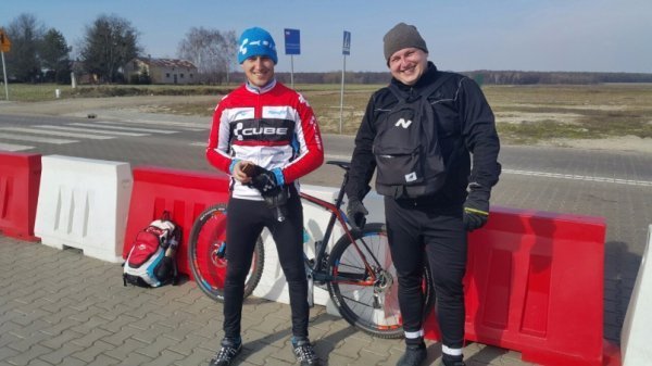 Недільна веломандрівка до Польщі нововолинських аматорів. ФОТО