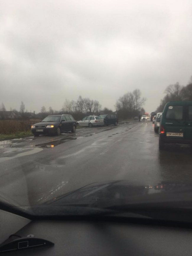  Аварія на Волині: зіткнулись дві автівки. ФОТО