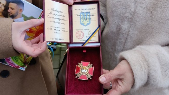 «До цього ніколи не можна бути готовою»: історія волинянки, яка втратила на війні чоловіка і сина