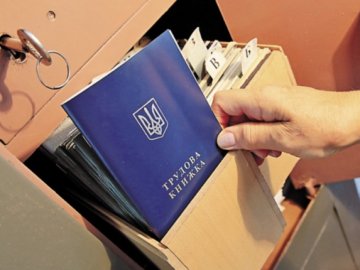 На Волині роботодавця оштрафували на 100 тисяч гривень за неоформлених працівників