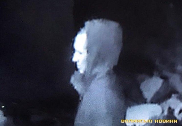 У Луцьку розшукують злодіїв, які вкрали військові речі загиблого на Сході бійця. ФОТО