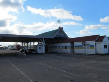 На посту «Доманове» вилучили велику партію незадекларованого антисептику