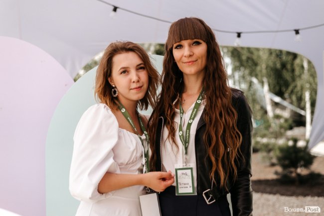 У новій локації і… з котом: як в інноваційній луцькій школі «ThinkGlobal» 1 вересня відзначали. ФОТО* 