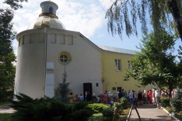 Преображення Господнє: як лучани освячували яблука. ФОТО